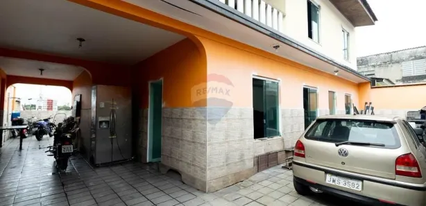 Sobrado com 4 Quartos à venda, 238m² no Parque 10 de Novembro, Manaus