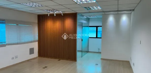 Sala Comercial à venda, 60m² no Vila Bocaina, Mauá