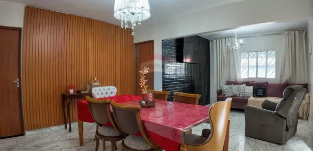 Sobrado com 5 Quartos à venda, 200m² no Setor Central, Brasília