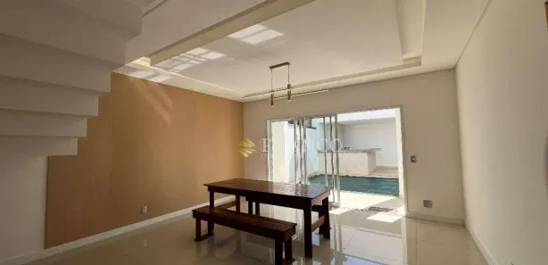 Casa de Condomínio com 3 Quartos à venda, 230m² no Castelo, Tremembé