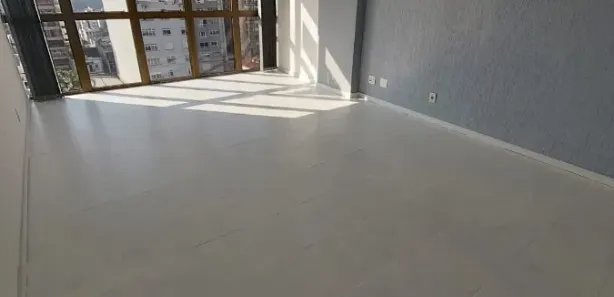 Sala Comercial à venda, 40m² no Centro, Caxias do Sul