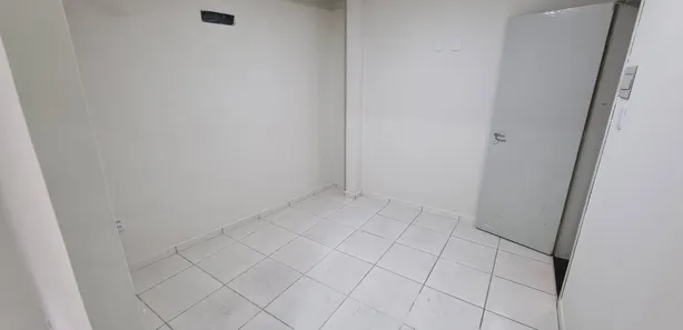 Sala Comercial com 2 Quartos para alugar, 30m² no Candelária, Natal