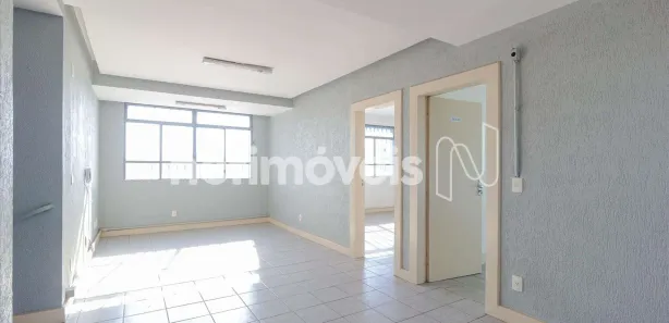 Sala Comercial para alugar, 300m² no São Luiz, Belo Horizonte