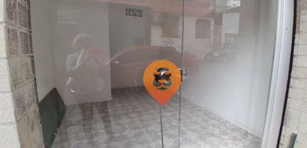 Ponto Comercial para alugar, 12m² no Santa Efigênia, Belo Horizonte