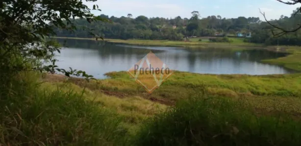 Fazenda/Sítio com 2 Quartos à venda, 120m² no Sertãozinho, Biritiba-Mirim