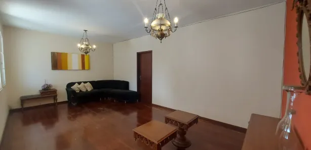 Imóvel Comercial com 5 Quartos para alugar, 360m² no Jaraguá, Belo Horizonte