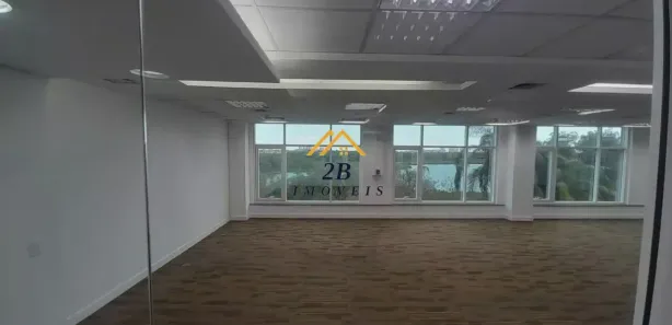 Ponto Comercial para venda ou aluguel, 556m² no Barra Olímpica, Rio de Janeiro