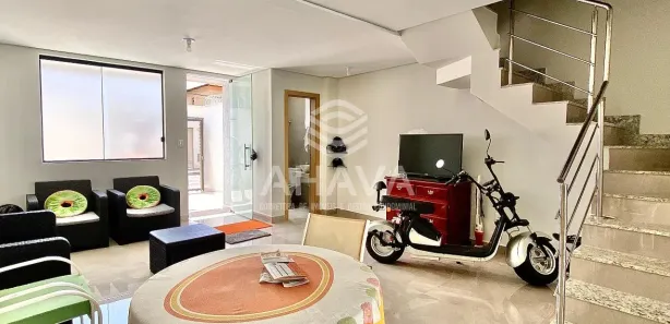 Casa com 3 Quartos para alugar, 100m² no Santa Rosa, Belo Horizonte