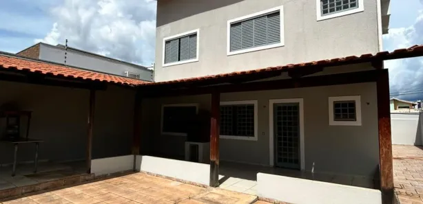 Sobrado com 4 Quartos à venda, 226m² no Plano Diretor Norte, Palmas