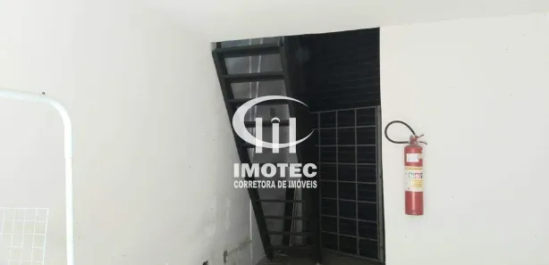 Ponto Comercial para alugar, 35m² no Santa Tereza, Belo Horizonte