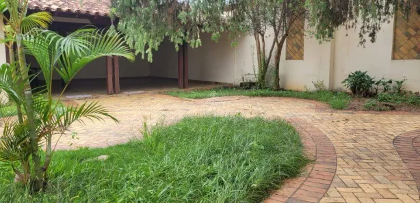 Ponto Comercial com 8 Quartos para alugar, 399m² no Santa Tereza, Belo Horizonte