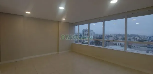 Sala Comercial para alugar, 26m² no Centro, Caxias do Sul
