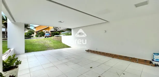 Casa de Condomínio com 7 Quartos para venda ou aluguel, 680m² no Candelária, Natal