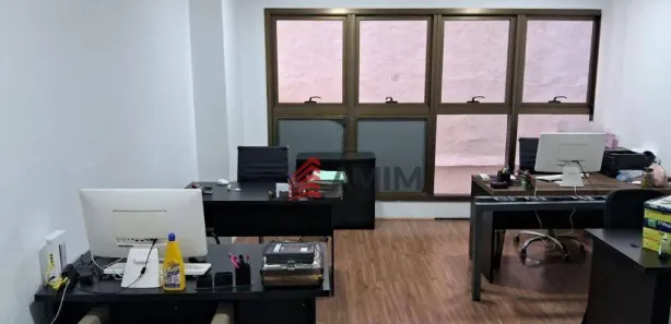 Sala Comercial à venda, 25m² no São Domingos, Niterói