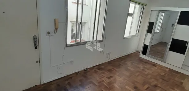 Apartamento com 1 Quarto à venda, 32m² no Farroupilha, Porto Alegre