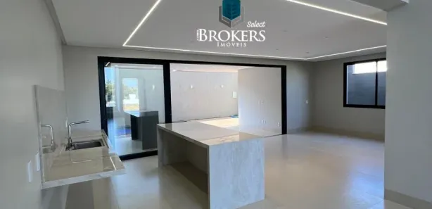 Sobrado com 3 Quartos à venda, 249m² no Vila Rosa, Goiânia