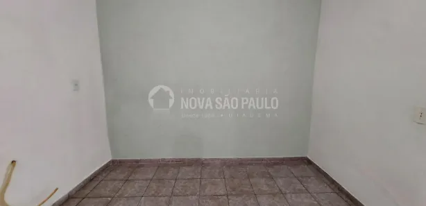 Casa com 1 Quarto para alugar, 35m² no Campanário, Diadema