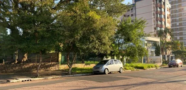 Lote/Terreno à venda, 1320m² no Centro, Esteio