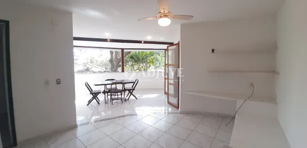 Casa de Condomínio com 3 Quartos para alugar, 45m² no Praia do Siqueira, Cabo Frio