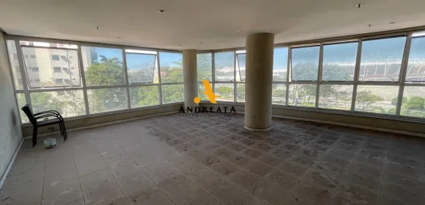 Ponto Comercial para alugar, 250m² no Barra Olímpica, Rio de Janeiro