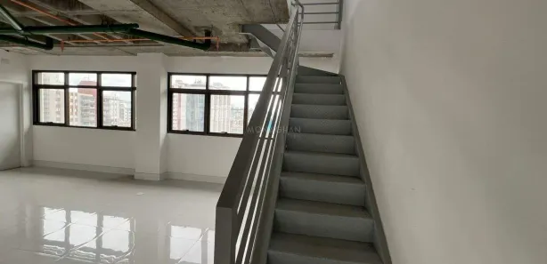 Sala Comercial para alugar, 305m² no Santa Efigênia, Belo Horizonte