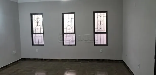 Casa com 3 Quartos à venda, 223m² no Vila Yamada, Araraquara