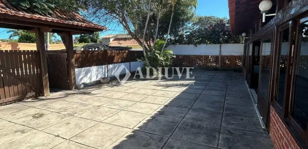 Casa com 4 Quartos para alugar, 176m² no Peró, Cabo Frio