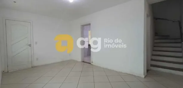 Casa de Condomínio com 3 Quartos para alugar, 140m² no Vila Valqueire, Rio de Janeiro