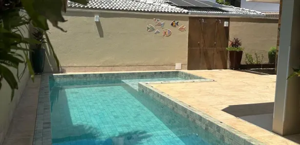 Casa de Condomínio com 4 Quartos para alugar, 385m² no Residencial Granville, Goiânia