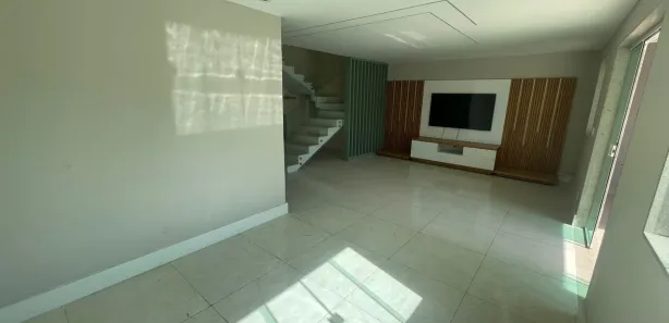 Casa de Condomínio com 4 Quartos para alugar, 220m² no Recreio dos Bandeirantes, Rio de Janeiro