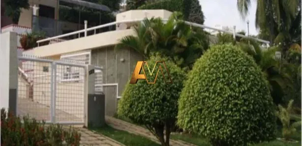 Casa com 5 Quartos à venda, 600m² no Pituba, Salvador