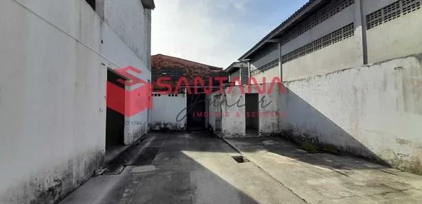 Galpão/Depósito/Armazém para alugar, 500m² no Buraquinho, Lauro de Freitas