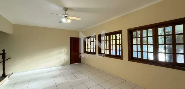 Casa de Condomínio com 3 Quartos para alugar, 174m² no Pinheirinho, Vinhedo