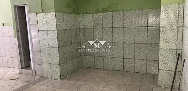 Ponto Comercial para alugar, 80m² no Samambaia, Petrópolis