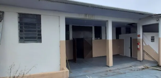 Galpão/Depósito/Armazém para venda ou aluguel, 738m² no Embu Mirim, Itapecerica da Serra