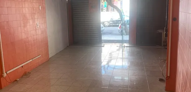 Ponto Comercial para alugar, 40m² no Vila Valqueire, Rio de Janeiro