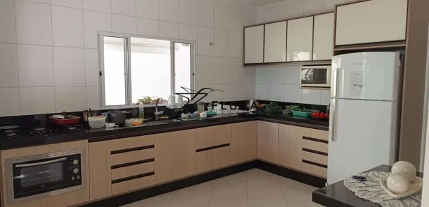 Sobrado com 3 Quartos à venda, 250m² no Jardim Novo Cambuí, Hortolândia