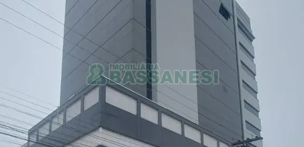 Sala Comercial para alugar, 26m² no Centro, Caxias do Sul