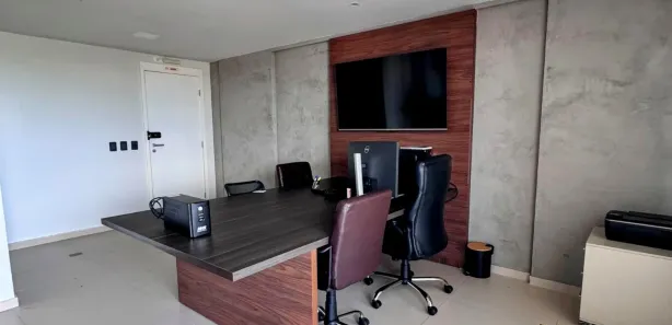 Sala Comercial para alugar, 32m² no Ponta Negra, Manaus