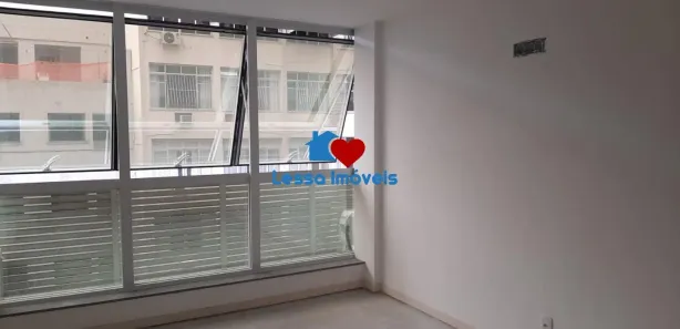 Sala Comercial à venda, 32m² no Ingá, Niterói