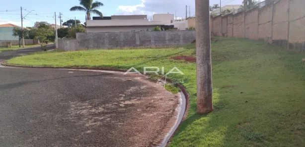 Lote/Terreno à venda, 596m² no Altos do Jaraguá, Araraquara
