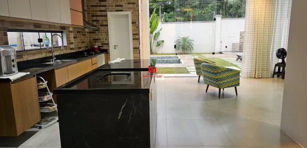 Casa de Condomínio com 4 Quartos para venda ou aluguel, 350m² no Ponta Negra, Manaus