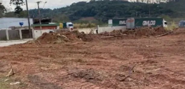 Galpão/Depósito/Armazém para venda ou aluguel, 800m² no Parque Paraíso, Itapecerica da Serra