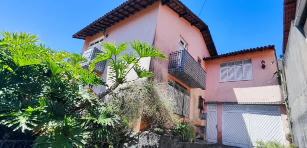 Casa com 4 Quartos para venda ou aluguel, 400m² no Vila Laura, Salvador