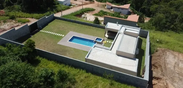 Fazenda/Sítio com 3 Quartos à venda, 86m² no Centro, Mogi das Cruzes