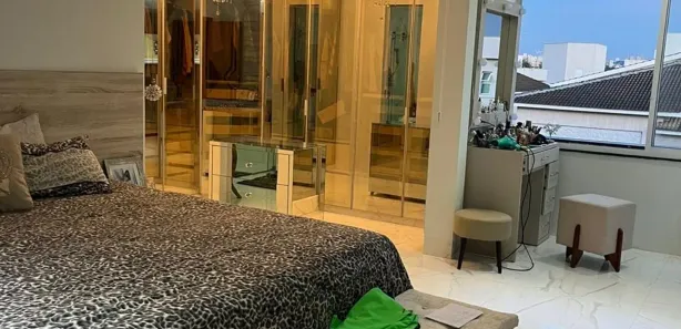 Casa de Condomínio com 4 Quartos para alugar, 350m² no Residencial Granville, Goiânia