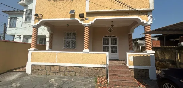Casa com 3 Quartos para alugar, 100m² no Campo Grande, Rio de Janeiro