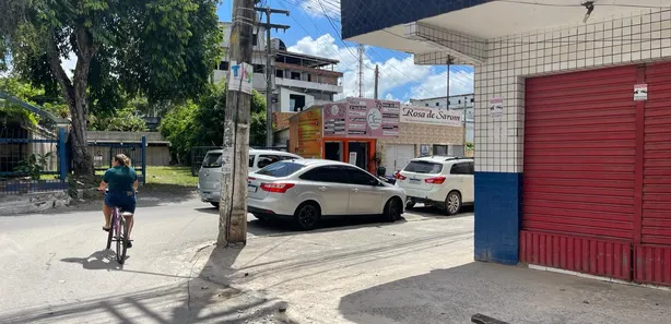 Prédio Comercial para alugar, 60m² no Centro, Camaçari