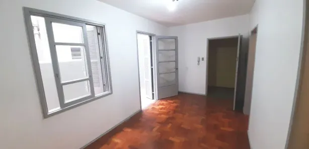 Kitnet para venda ou aluguel, 30m² no Bom Fim, Porto Alegre