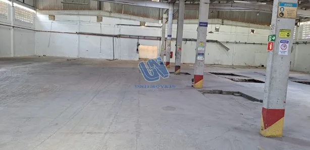 Galpão/Depósito/Armazém para alugar, 4000m² no Águas Claras, Salvador